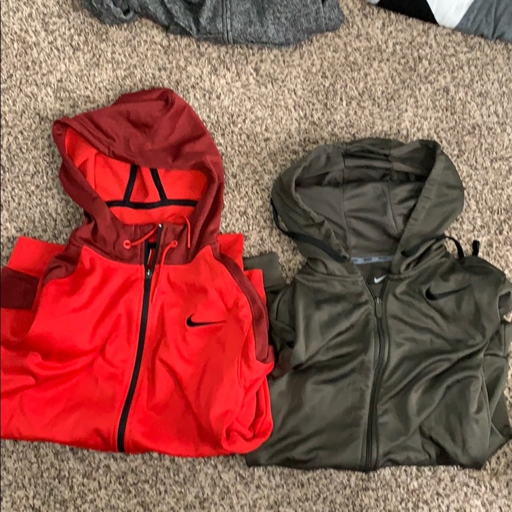 Nike zip up hoodie, red is elite